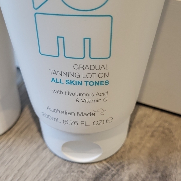 Bondi Sands Pure Gradual Tanning Lotion pk of 2 - Picture 2 of 6